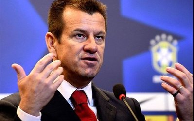 دونگا: برزیل نباید برای نیمار بازی کند٬ نیمار باید برای برزیل بازی کند