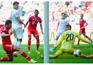 پیزارو - رافائل ولف