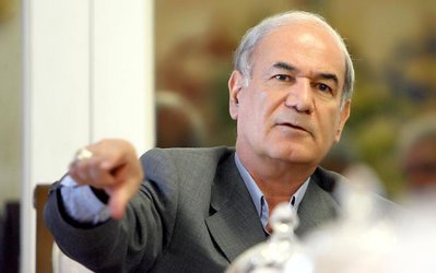 این بار پرسپولیسی ها متهم کردند/ وزیر استقلالی است؛ این هم سند بدون فتوشاپ!