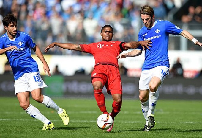 دوگلاس کوستا