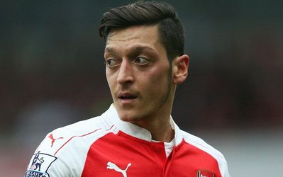 شایعه روز | با ابراز علاقه باواریایی ها، اوزیل مذاکره با آرسنال را متوقف کرد