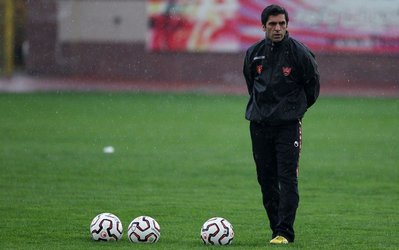 امامی فر:مشکلات پرسپولیس مدیریتی است/وزارت ورزش ورود کند