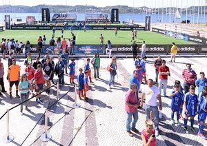 جام قهرمانی لیگ قهرمانان اروپا|نوجوانان فوتبالدوست برای شرکت در تورنومنت قهرمانی جوانان در لیسبون آماده می شوند.