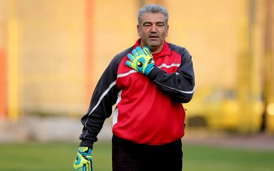 نادر باقری: سیدصالحی به پیشکسوت خود احترام بگذارد و احترام خوردبین را حفظ کند