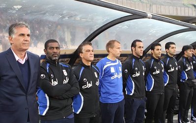 کادرفنی تیم ملی در تمرین تیم استقلال