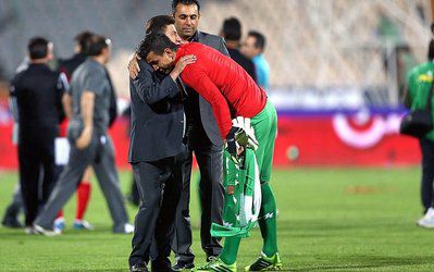 قلعه نویی به دنبال دروازه بان جدید برای تراکتورسازی/ بازگشت گلر سابق به تبریز؟