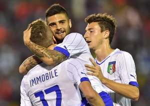 چیرو ایموبیلِ - لورنزو اینسیگنه