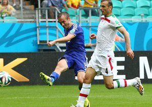 ورساجویچ|لحظه باز شدن دروازه ایران توس مهاجم بوسنی .