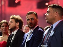 تولد روز | دیوار برلین 42 ساله شد