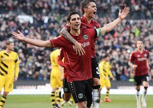 شادی بازیکنان دورتموند|هانوفر 2 - 3 بوروسيا دورتموند / بوندسلیگا