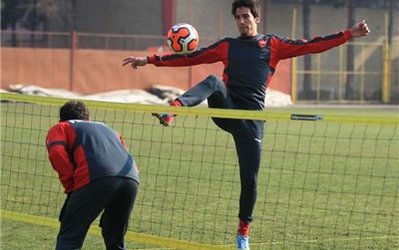 حضور فرزاد حاتمی در باشگاه پرسپولیس