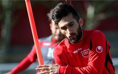 صادقیان: خودم به کامیابی‌نیا گفتم پیراهن مرا بپوشد