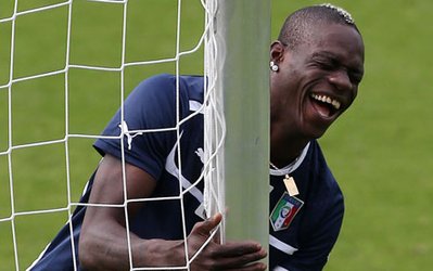 بالوتلی در آستانه جام جهانی آستین ها را بالا زد