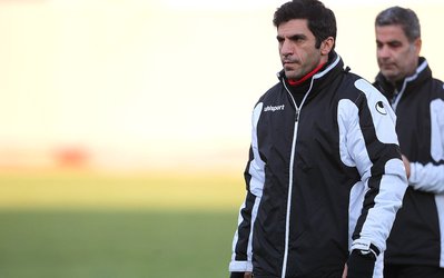 امامی‌فر: مهاجم پرسپولیس پول غذا ندارد و پس از تمرین غش می‌کند / مشکل مالی داریم اما باشگاه می‌خواهد مربی 3 میلیاردی بیاورد