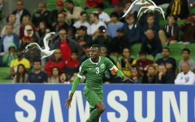 هجوم پرندگان به بازی ازبکستان و عربستان