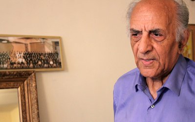 ماجرای شکایت شهرام.ش، خواننده لس‌آنجلسی از قهرمان ملی ایران