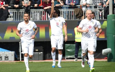 سری‌آ | کالیاری 1 - هلاس ورونا 2 / پیروزی ورونا با گلزنی مهاجم سابق بایرن + چیدمان