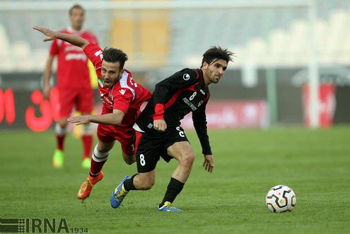 برخورد بازیکنان