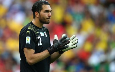 سوال روز | چرا گلر نیمکت‌نشین تیم ناشناخته پرتغالی به تیم ملی دعوت می‌شود؟