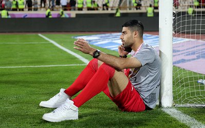 از پوتین تا استوک، از سربازی تا قطر؛ با اعجوبه نفرت برانگیز پرسپولیسی‌ها