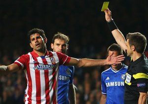 دیگو دا سیلوا کوستا|اعتراض کاستا از کارت زردی که دریافت کرد