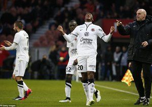 شادی بازیکن کان|پاریس سن ژرمن 2 - 2 كان / لوشامپیونه