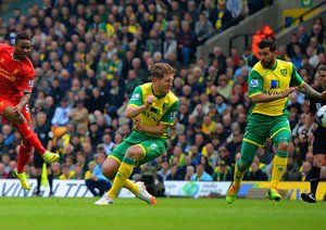 رحیم استرلینگ|لحظه پرواز رحیم استرلینگ و گلزنی مقابل نوریچ