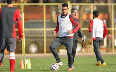 اومانیا: متاسفم که با اشتباه من باختیم / صحبت کردن درباره داوری فایده‌ای ندارد