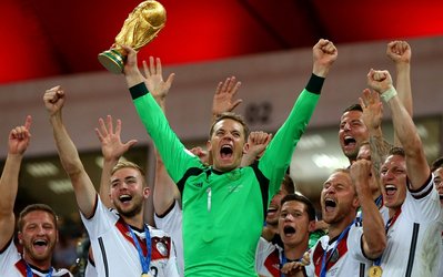 نویر، بازیکن سال 2014 به انتخاب نشریه اکیپ