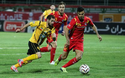 لیگ برتر | حاشیه ذوب‌آهن - سپاهان / اقدام عجیب خلعتبری با پیراهن شماره 7 ذوب‌آهن!