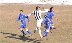 جشن صعود نفتی ها در روز استراحتشان !