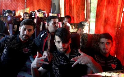 پرسپولیسی‌ها به اصفهان رفتند / صرف صبحانه بین راه