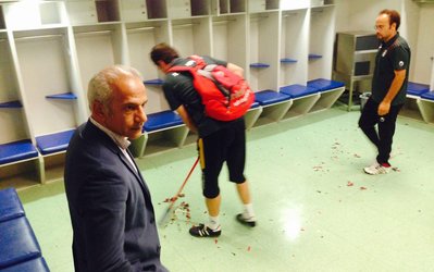 گزارش تصویری | تیم امید ایران نظافتچی های هندی را غافلگیر کرد