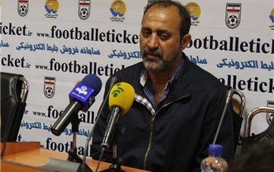 میثاقیان: خودم نخواستم در پدیده بمانم