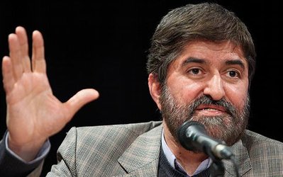 مجازات پیشنهادی نماینده مجلس برای تماشاگرانی که در ورزشگاه فحش می‌دهند: ۸۰ ضربه شلاق / تماشای فوتبال برای بانوان منعی ندارد اما والیبال و بسکتبال اشکال دارد