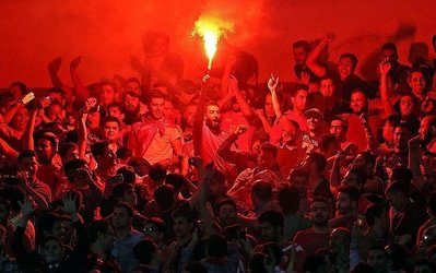 گزارش خبرنگار متافوتبال از حماسه يكصدهزار نفری‌ / شادی‌ ظاهری‌، ضعف مديريت را پوشاند!