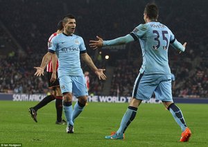 سرخیو آگرو - استفان یووتیچ