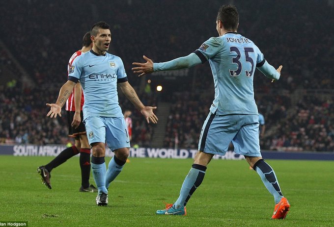 سرخیو آگرو - استفان یووتیچ