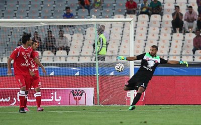 اولین اعتراض به درخشان / مکانی: با این شرایط نمی‌مانم!