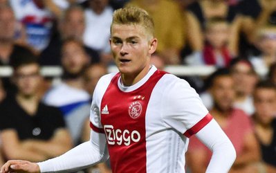 بایرن به دنبال جذب بازیکن مورد نظر بارسلونا و یوونتوس