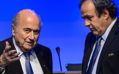 بلاتر: تنها یک زمین‌لرزه می‌تواند تصمیم فیفا در مورد قطر را تغییر دهد!