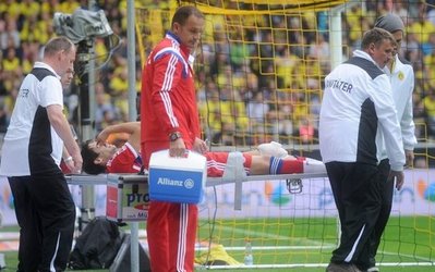 مارتنیس تا پایان سال خانه‌نشین شد