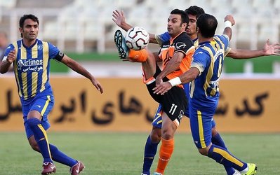 کیانی ۵ میلیون تومان جریمه شد