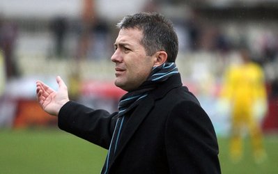 شایعه روز | مذاكره استقلال با سرمربی موفق لیگ برتری / اسکوچیچ جای ژنرال را می‌گیرد؟