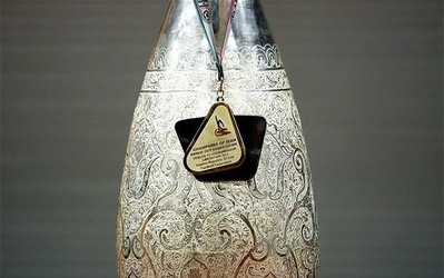 عکس روز | از کاپ و مدال جام حذفی رونمایی شد