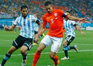 روبن فن پرسی|تقابل رابین فن پرسی از هلند در مقابل گارای ، بازیکن آرژانتین.