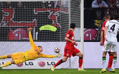 بوندسلیگا | لورکوزن 1 - گلادباخ 1 / اختلاف لورکوزن و گلادباخ با صدرجدول افزایش یافت + نحوه چیدمان دو تیم