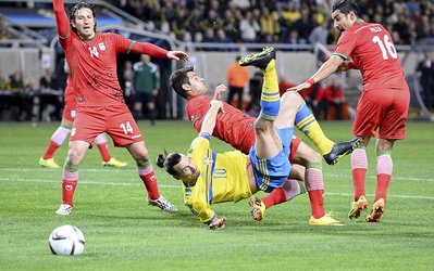 تحلیل رسانه‌های از بازی سوئد - ایران | اِبرا در پی گل تاریخی / زلاتان عصبانی موجبات پیروزی سوئد را رقم زد