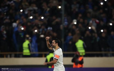 صحبت‌های سئوال برانگیز ژاوی درباره تماشاگران استقلال! / جوسازی اماراتی‌ها ادامه دارد