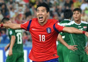 شادی بازیکن کره بعد از گلزنی|کره جنوبی 2 - 0 عراق / جام ملت های آسیا 2015